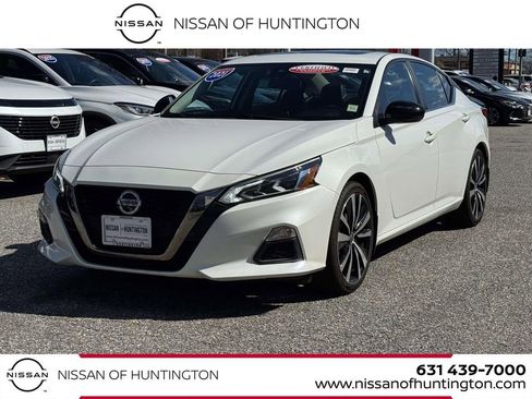 Certified 2021 Nissan Altima 2.5 SR w/ SR Premium Package image 1