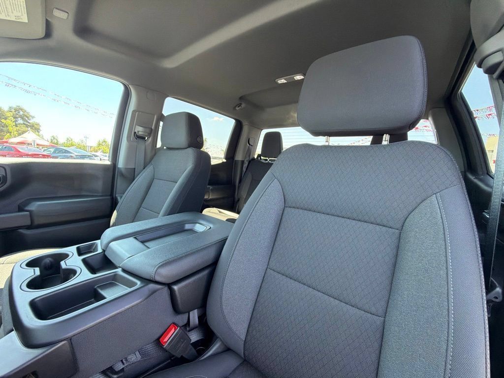 Used 2026 Chevrolet Silverado 1500 Custom AWD/4WD image 25