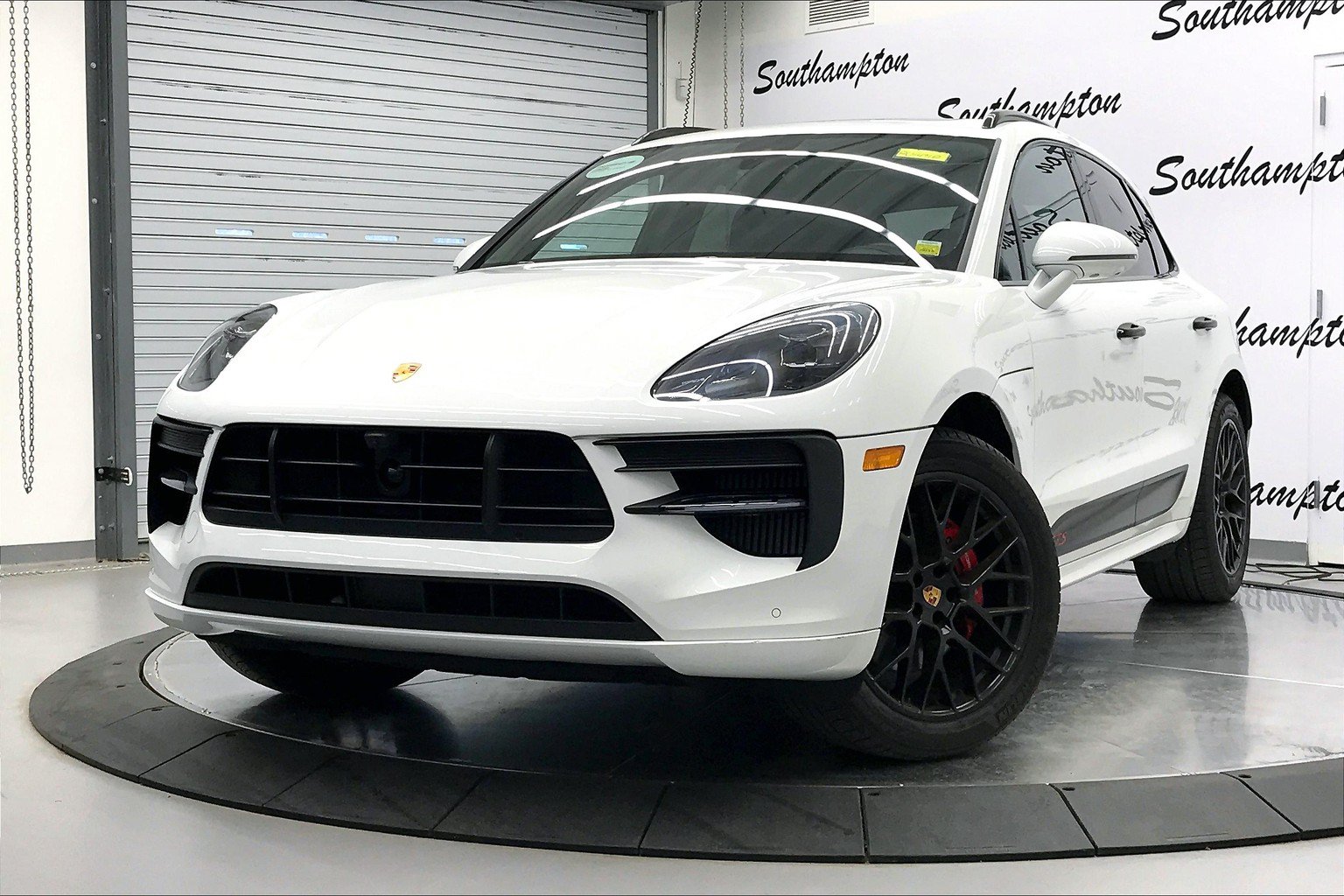 Used 2020 Porsche Macan GTS AWD/4WD image 10