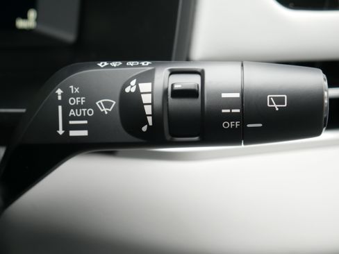 Used 2026 Mitsubishi Outlander SEL AWD/4WD image 28