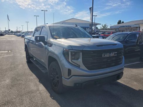 Used 2024 GMC Sierra 1500 Elevation w/ Elevation Premium Package AWD/4WD image 1