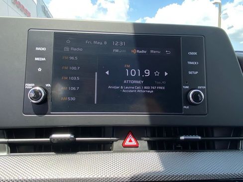 Used 2025 Kia Sportage LX FWD image 21