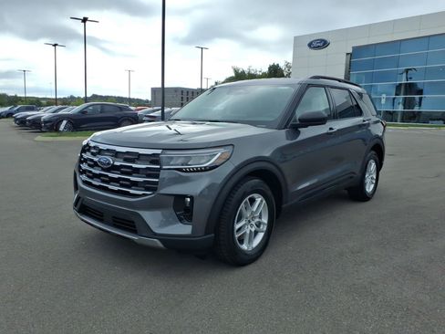 New 2026 Ford Explorer Active w/ Active Comfort Package RWD image 7