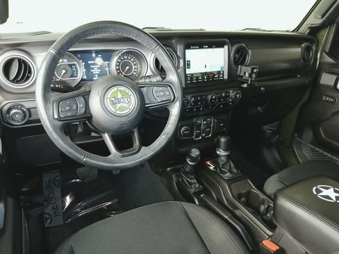 Used 2023 Jeep Wrangler Unlimited Sport w/ Sun And Sound Package AWD/4WD image 9