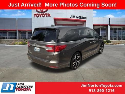 Used 2018 Honda Odyssey Elite image 7