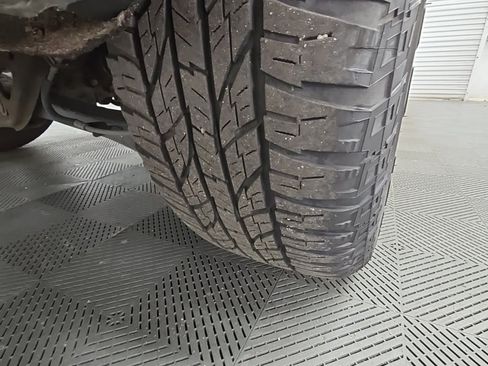 Used 2022 GMC Yukon XL SLT image 51