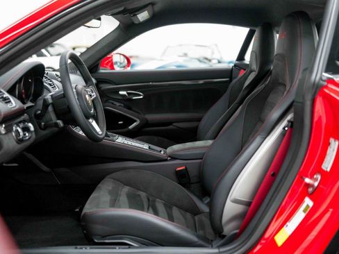 Used 2024 Porsche 718 Cayman GTS RWD image 44