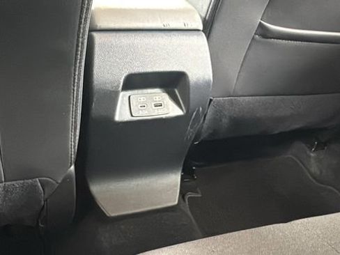 Certified 2024 Subaru Crosstrek 2.0i Premium image 39