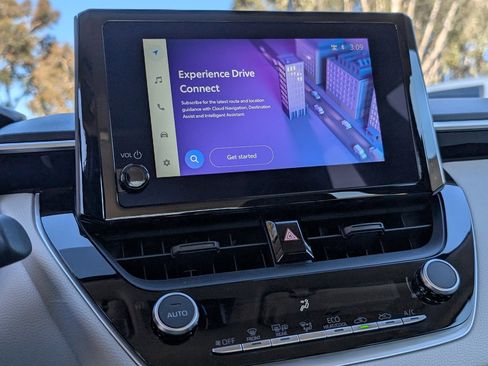 Used 2026 Toyota Corolla LE image 17