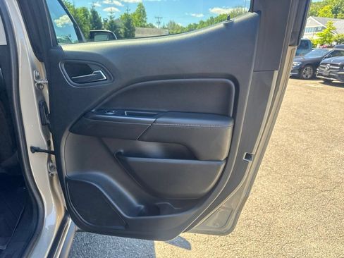 Used 2022 GMC Canyon AT4 AWD/4WD image 43