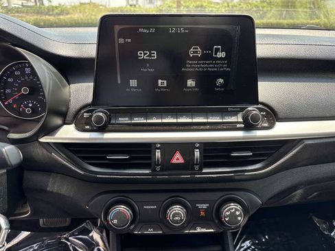 Used 2021 Kia Forte LXS FWD image 23