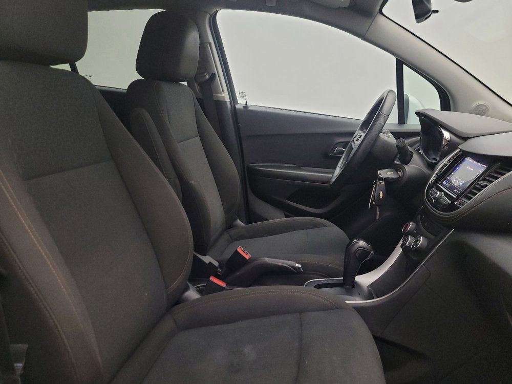 Used 2022 Chevrolet Trax LS w/ Tint and Cruise Package AWD/4WD image 21