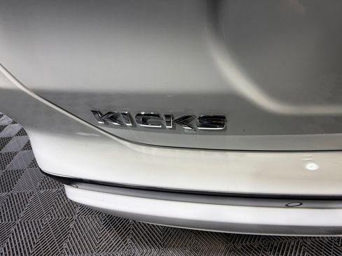 Certified 2025 Nissan Kicks Play S FWD image 24