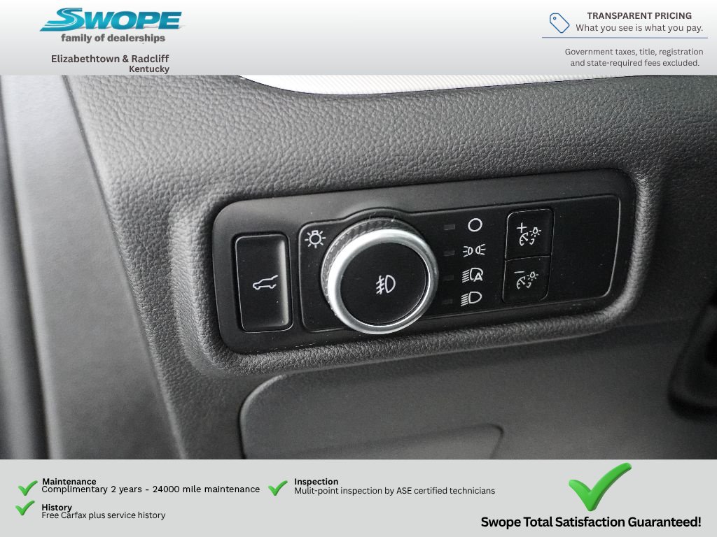 Used 2023 Ford Explorer XLT w/ Equipment Group 202A AWD/4WD image 21