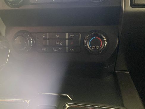 Used 2019 Ford F150 XLT w/ Equipment Group 302A Luxury AWD/4WD image 24