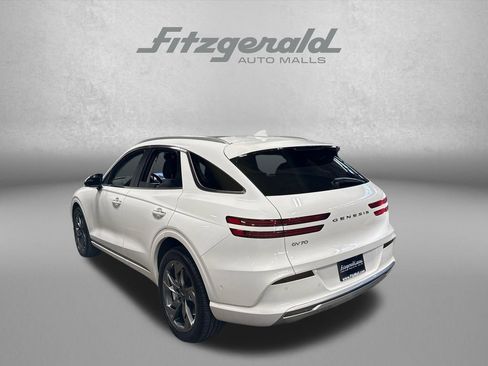 Used 2025 Genesis Electrified GV70 w/ Prestige Package AWD/4WD image 8