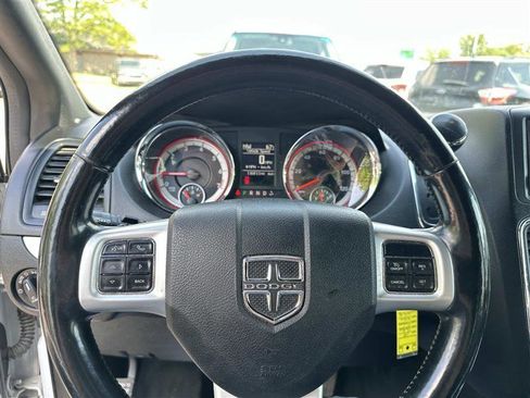 Used 2019 Dodge Grand Caravan GT FWD image 15