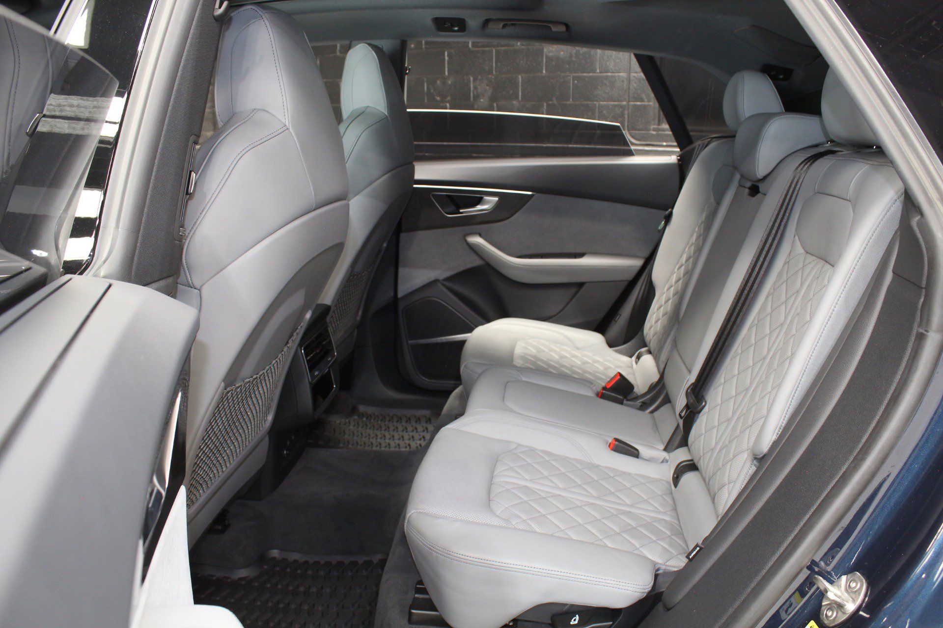 Used 2023 Audi SQ8 Premium Plus AWD/4WD image 37