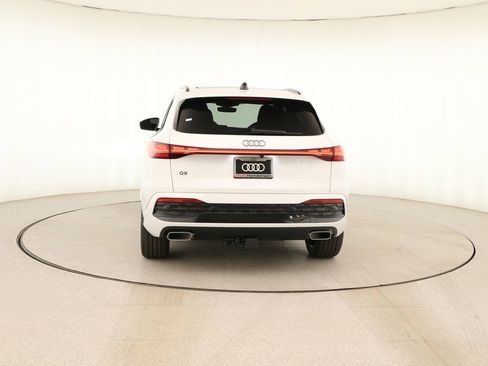 New 2025 Audi Q5 Prestige image 5