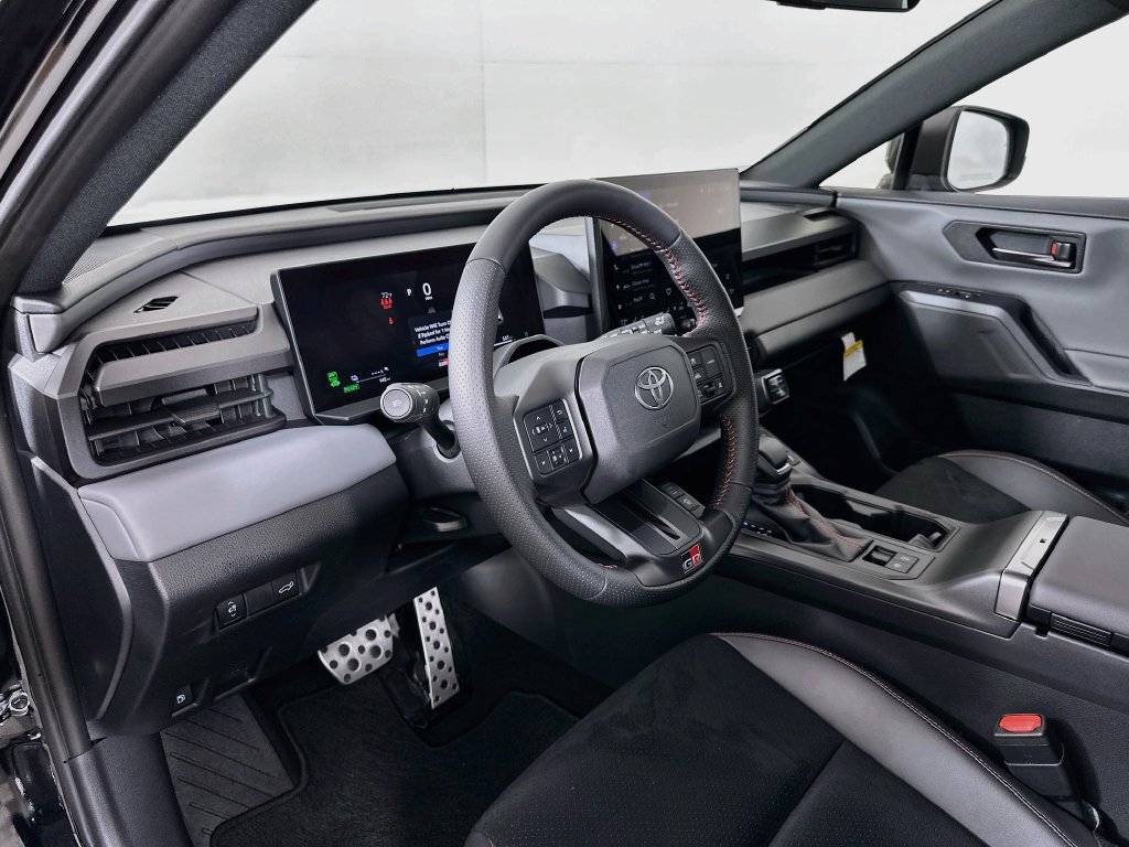 Used 2026 Toyota RAV4 AWD Plug-in Hybrid image 9