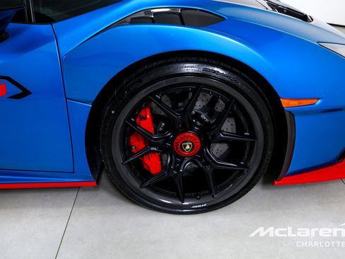 Used 2023 Lamborghini Huracan STO RWD image 22