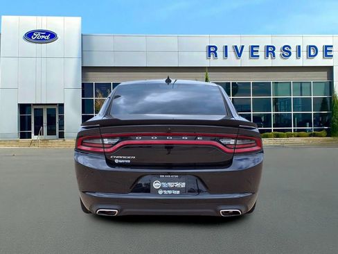 Used 2023 Dodge Charger SXT w/ Plus Group RWD image 6