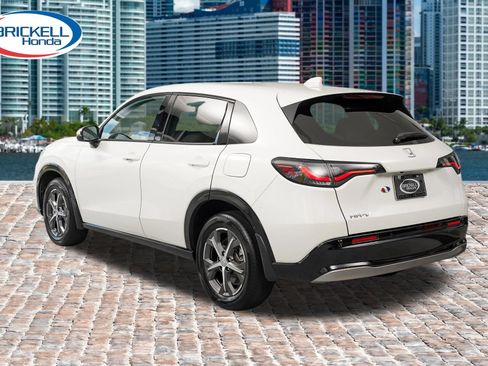 Used 2024 Honda HR-V EX-L image 6