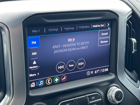 Used 2023 GMC Sierra 3500 SLT w/ Gooseneck/5TH Wheel Package image 17