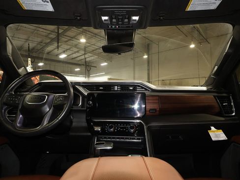 Certified 2024 GMC Sierra 1500 Denali Ultimate AWD/4WD image 31