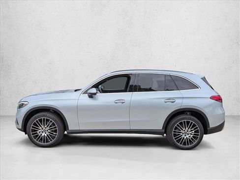 Used 2026 Mercedes-Benz GLC 300 image 5