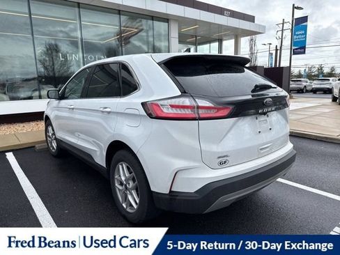 Used 2022 Ford Edge SEL w/ Convenience Package image 4