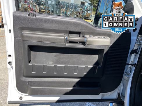 Used 2016 Ford F250 Lariat w/ Lariat Ultimate Package image 27