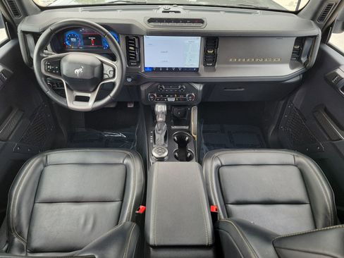 Certified 2025 Ford Bronco Badlands AWD/4WD image 14