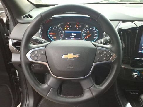 Used 2023 Chevrolet Traverse LT AWD/4WD image 20