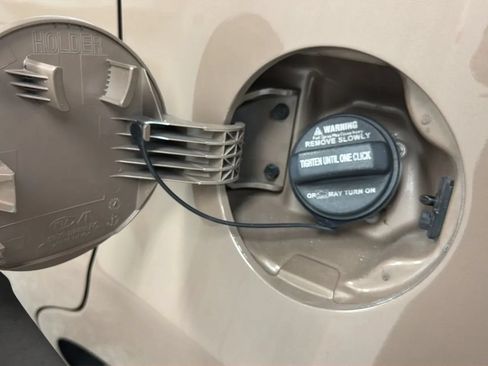 Used 2016 Kia Soul FWD image 25