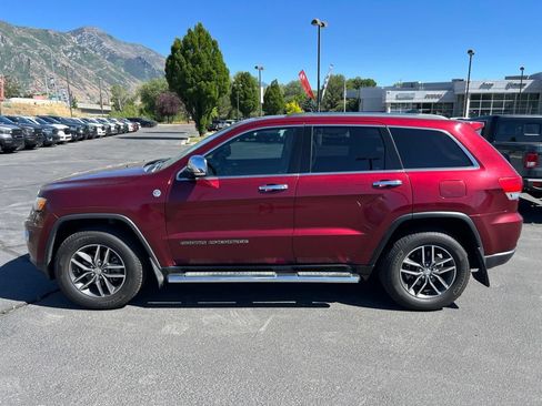 Used 2017 Jeep Grand Cherokee Limited AWD/4WD image 13