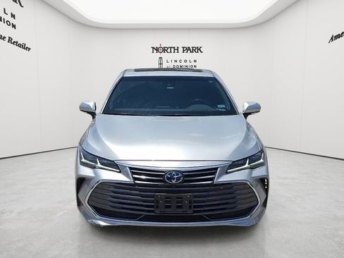 Used 2022 Toyota Avalon Limited w/ Advanced Safety Package FWD image 8
