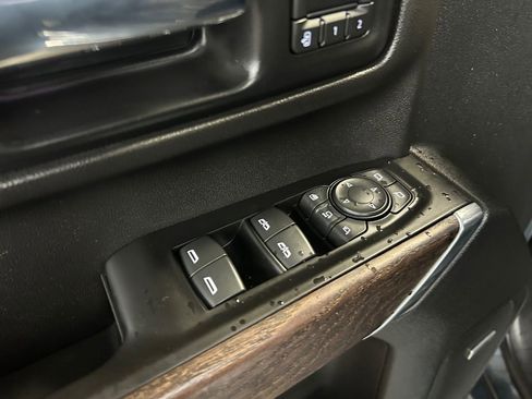 Used 2020 GMC Sierra 2500 Denali w/ Denali Ultimate Package image 24