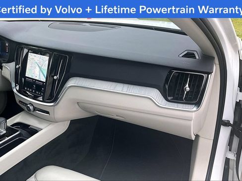 Used 2025 Volvo S60 B5 Plus AWD/4WD image 21