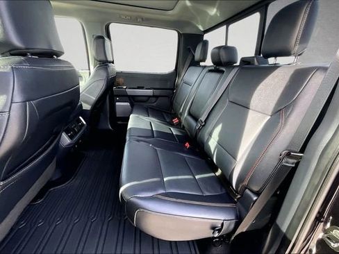 Used 2022 Ford F150 Lariat w/ Equipment Group 502A High image 26