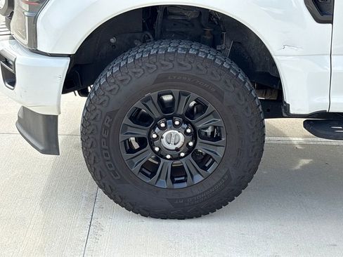 Used 2020 Ford F250 Lariat image 12