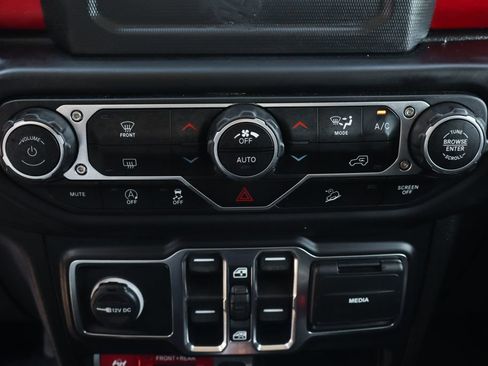 Used 2020 Jeep Wrangler Unlimited Rubicon AWD/4WD image 33