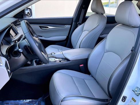 Certified 2024 INFINITI QX50 Luxe AWD/4WD image 15