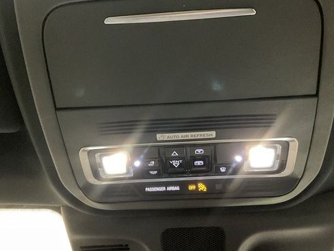 Used 2025 Lincoln Navigator Reserve w/ Jet Appearance Package image 25