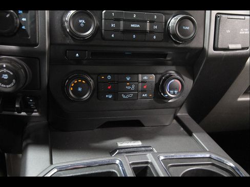 Used 2018 Ford F150 XLT w/ Equipment Group 302A Luxury AWD/4WD image 16