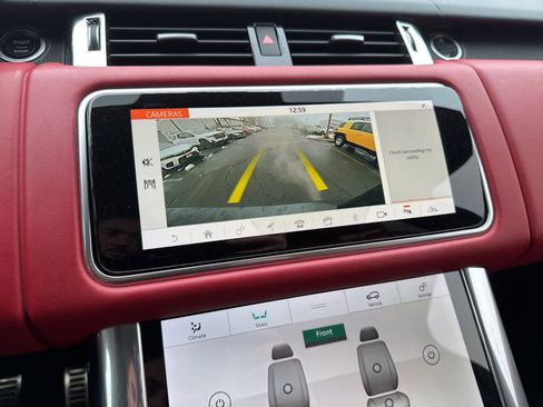 Used 2020 Land Rover Range Rover Sport HST image 15