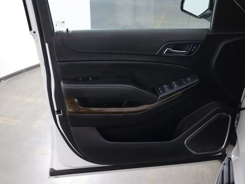 Used 2020 Chevrolet Tahoe 2WD image 11