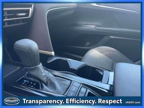 Used 2025 Toyota Camry LE w/ Convenience Package image 30