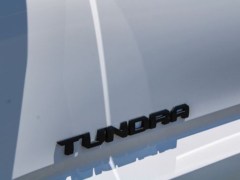 Used 2024 Toyota Tundra Limited AWD/4WD image 13