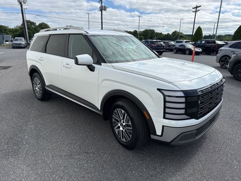 Used 2026 Hyundai Palisade FWD Hybrid image 3